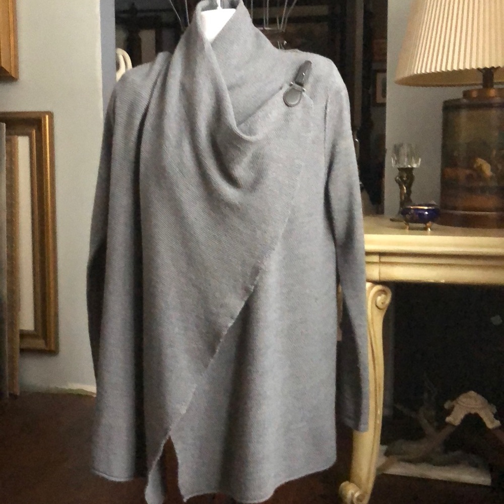 Tahari Medium Toggle Wrap Cardigan Sweater - PRICE FIRM